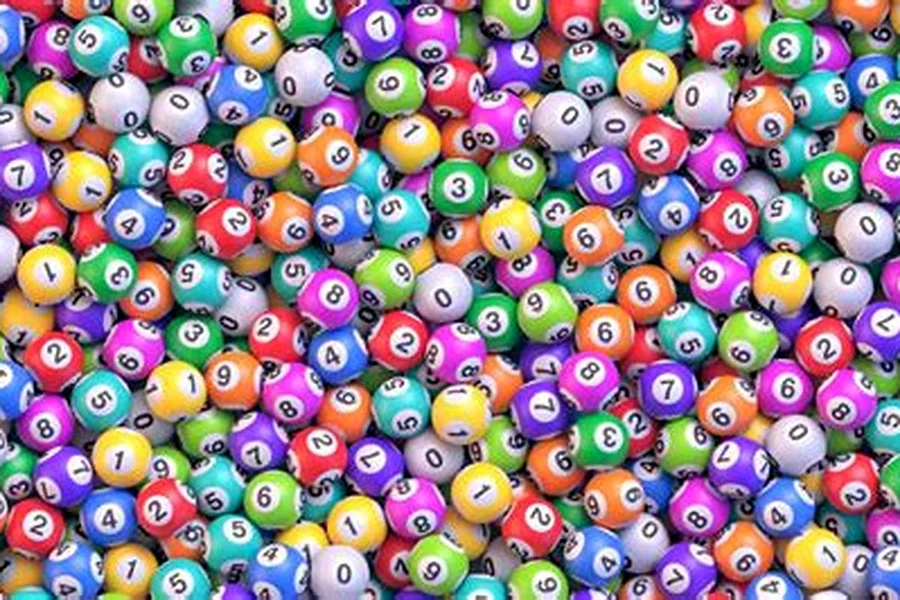 Lotto Warna